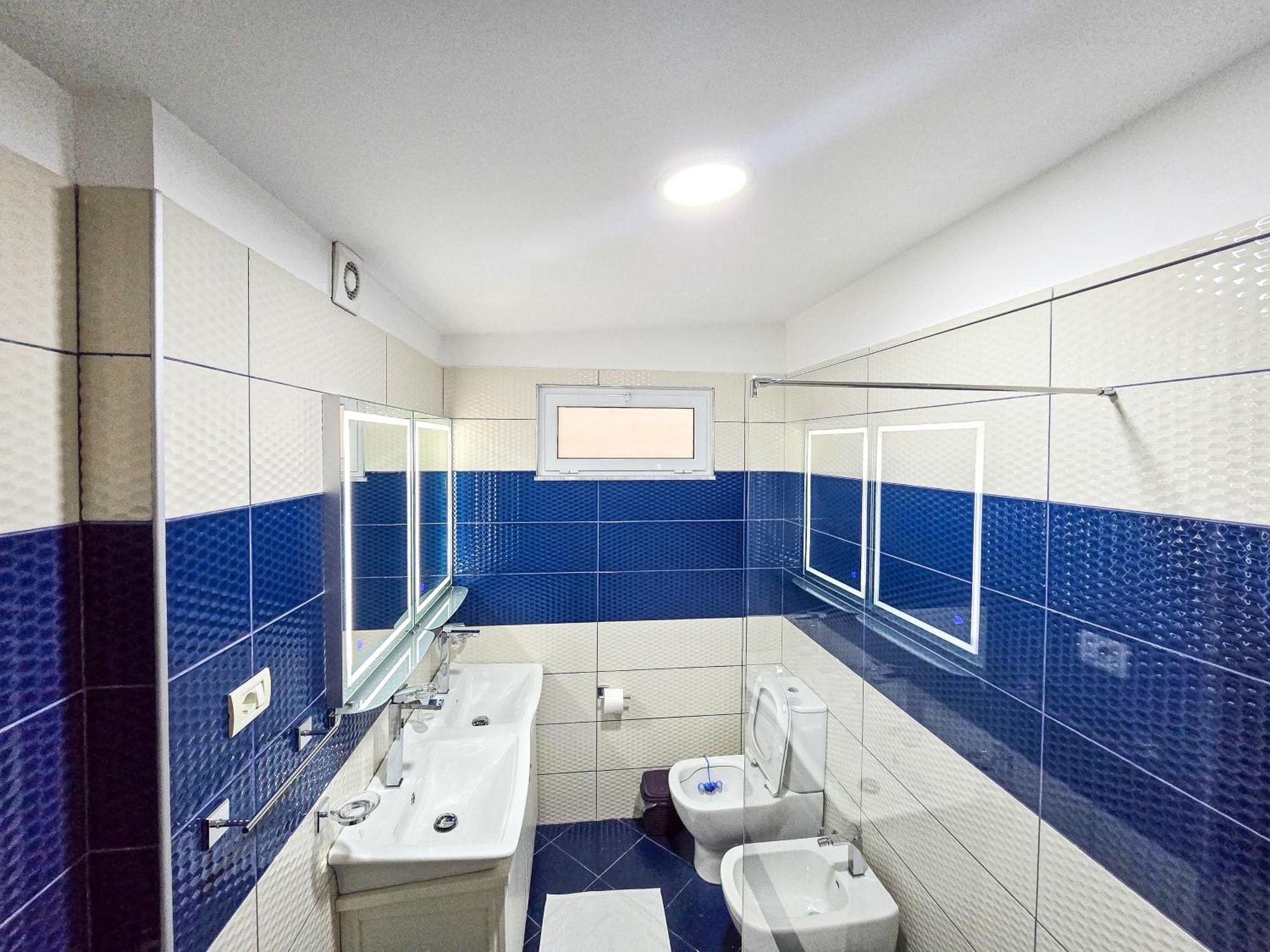 Lake Park 2Br Apartment Tirana Zewnętrze zdjęcie